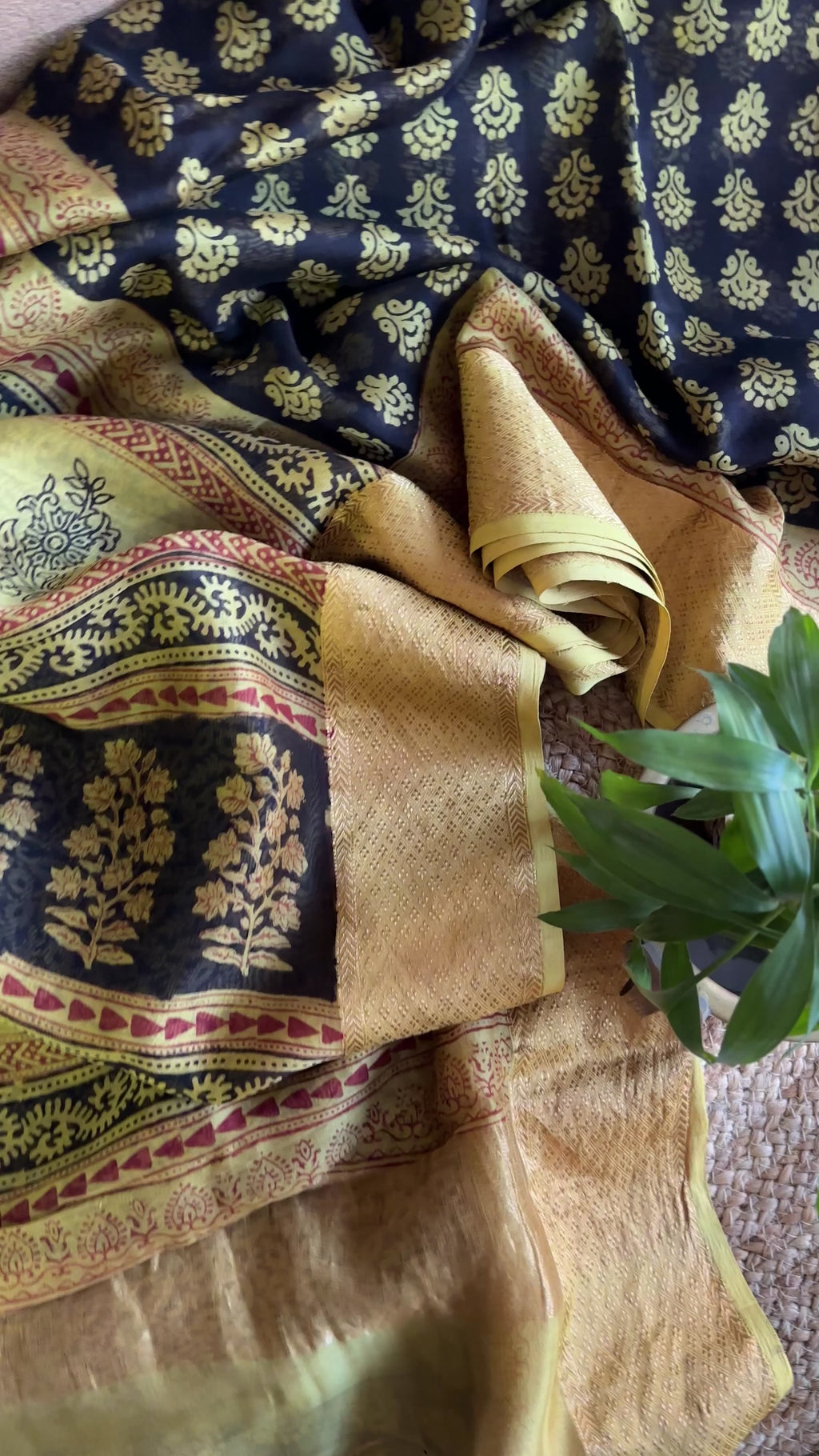 Maheshwari Black - Yellow Bagh Print Saree