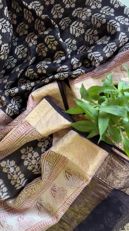 Maheshwari Black - White Bagh Print Saree