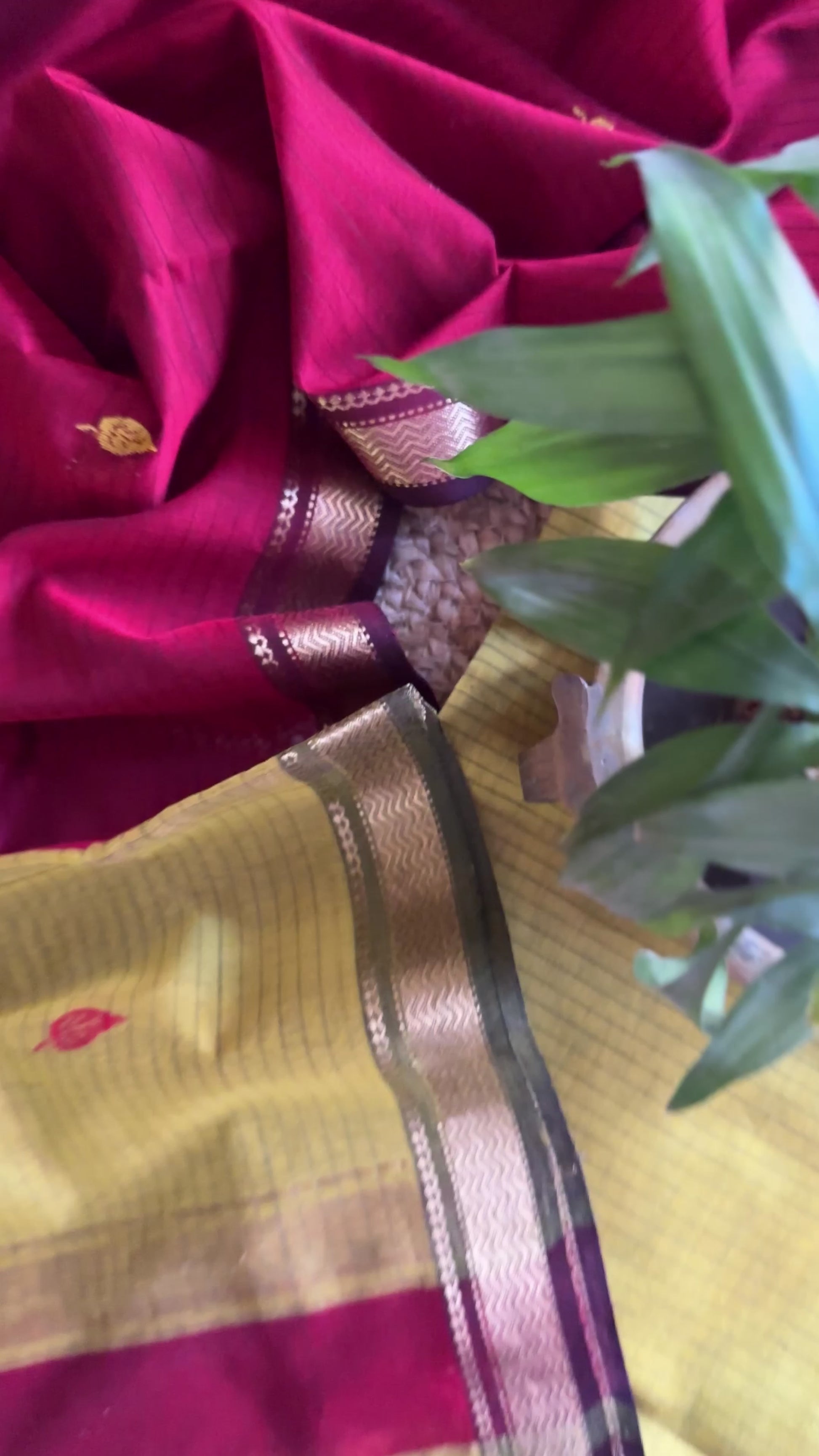Maheshwari Mehandi & Red Motifs Top Dupatta Sets