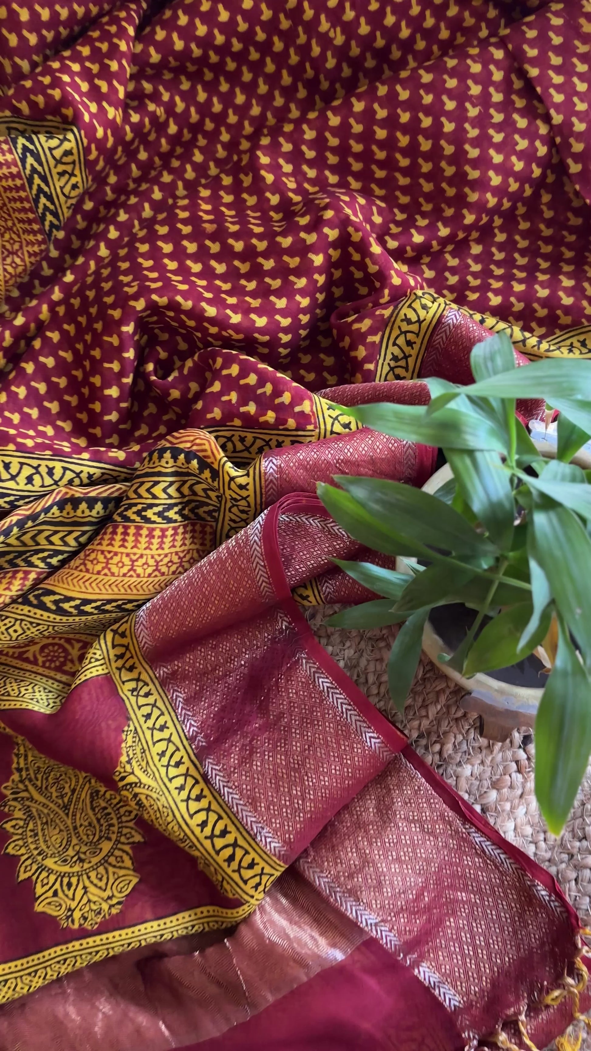 Maheshwari Yellow - Red Bagh Print Saree