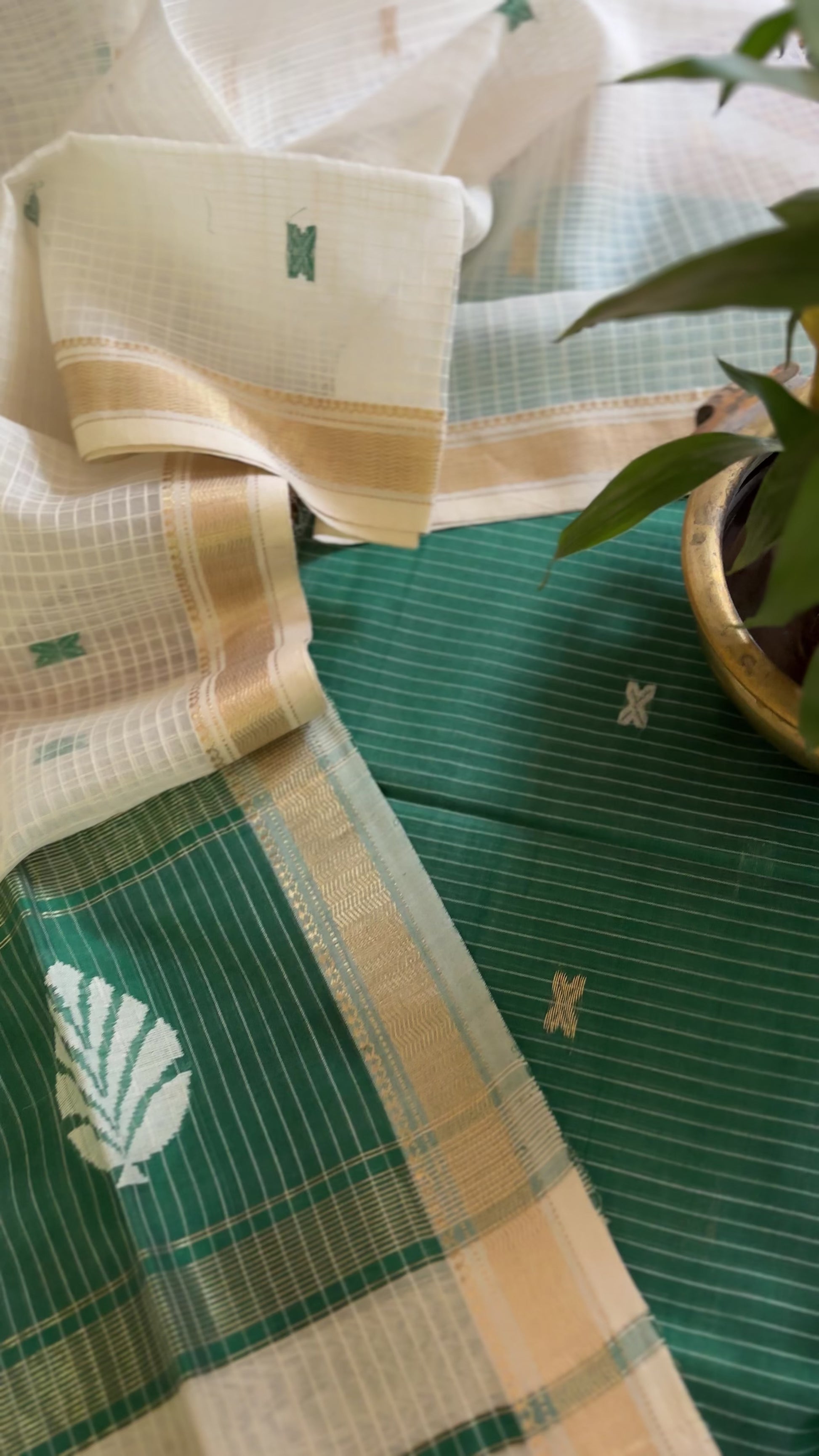 Maheshwari Rama Green - White Katan Motifs Top Dupatta Sets