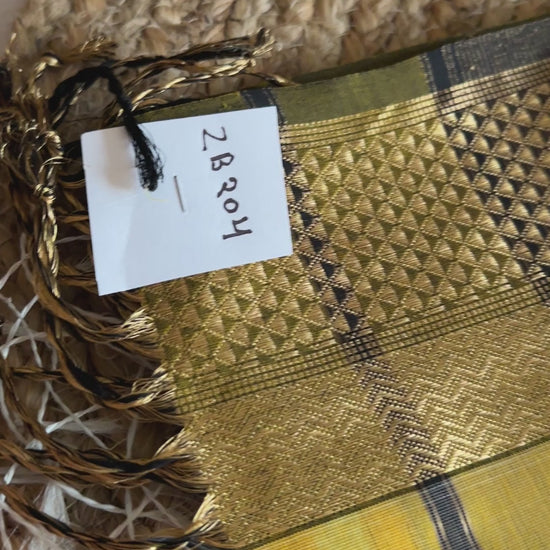Yellow Black Flower Motifs ~ Maheshwari Saree