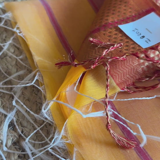 Yellow Red Flower Motifs ~ Maheshwari Saree