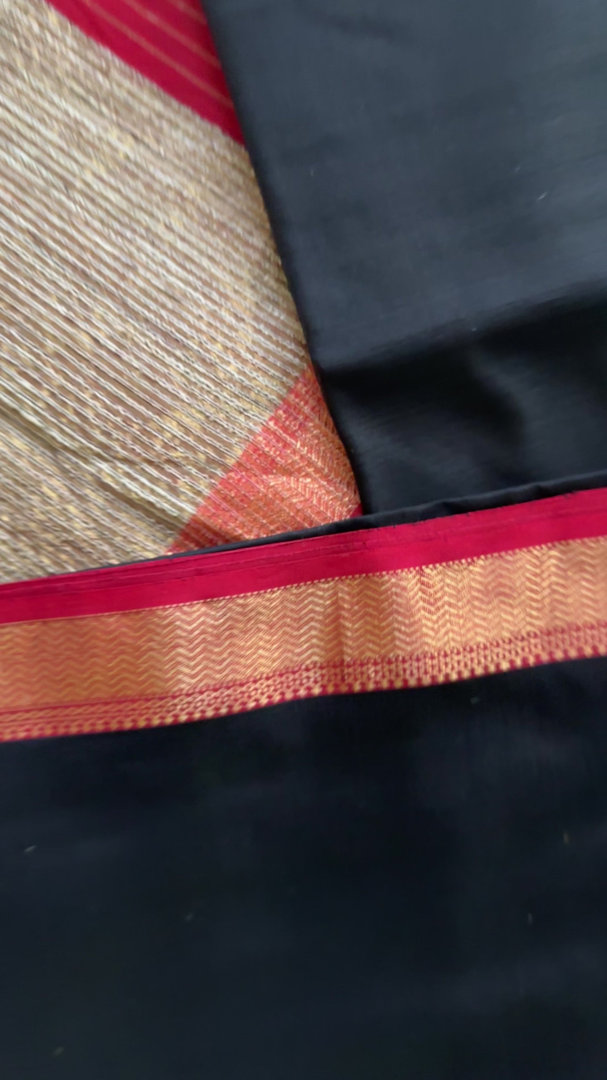 Maheshwari Black Gichha Pallu Saree GP03